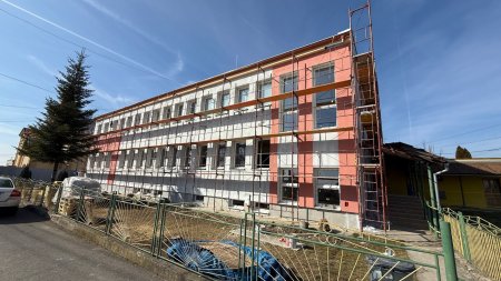 Zníženie energetickej náročnosti administratívnej budovy – Lesenice